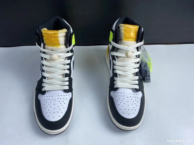 'VOLT JORDAN GOLD' 555088-118 1 AIR HIGH RETRO OG 0702